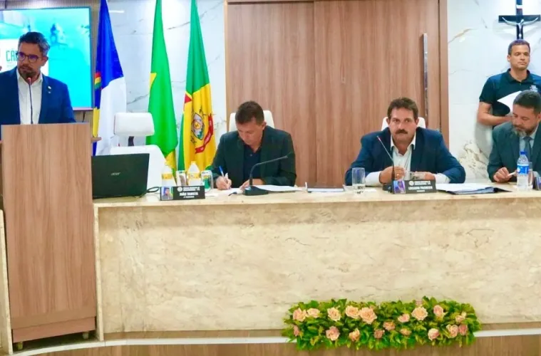 Câmara inicia trabalhos legislativos de 2026 com votação de projetos do Executivo
