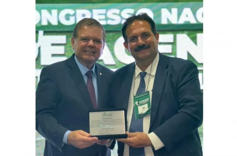 Luciano Pacheco recebe homenagem do Prêmio Nacional de Transparência Pública, conquistado pela Câmara de Arcoverde