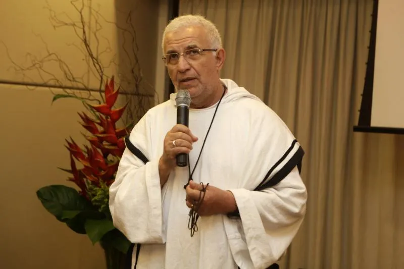 Padre Airton Freire é absolvido de acusação de estupro, diz defesa